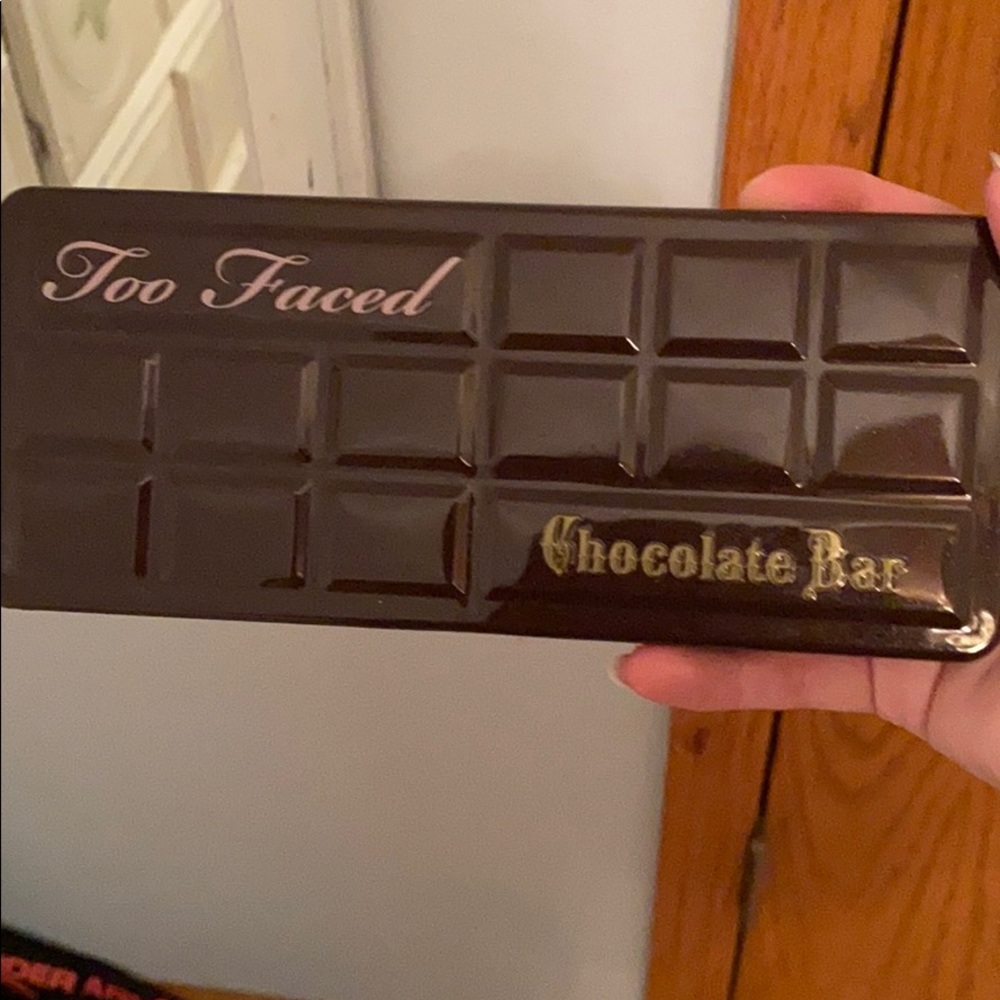 Too faced chocolate bar pallet